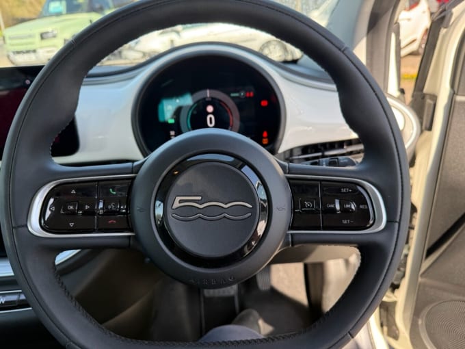 2025 Fiat 500e