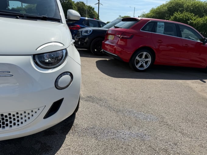 2025 Fiat 500e