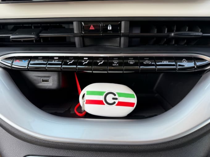 2025 Fiat 500e
