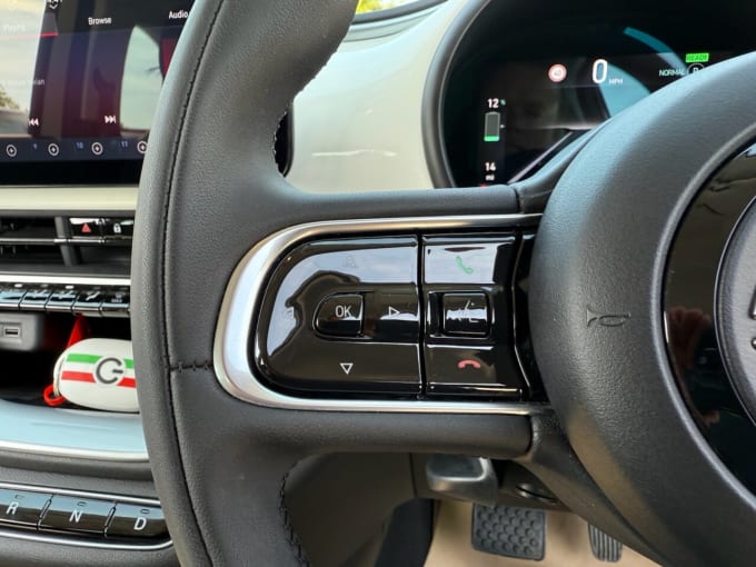 2025 Fiat 500e