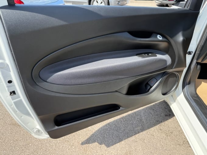 2025 Fiat 500e