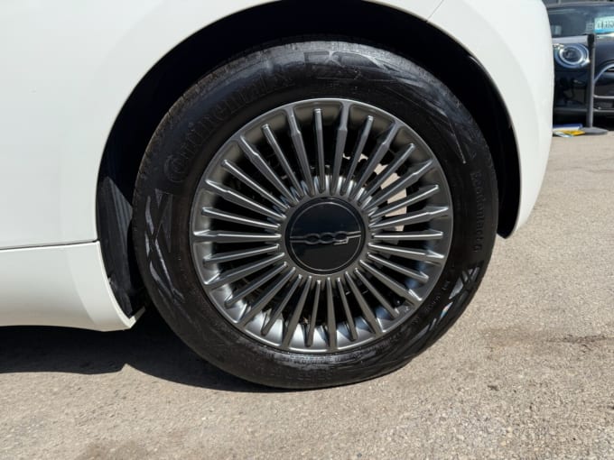 2025 Fiat 500e