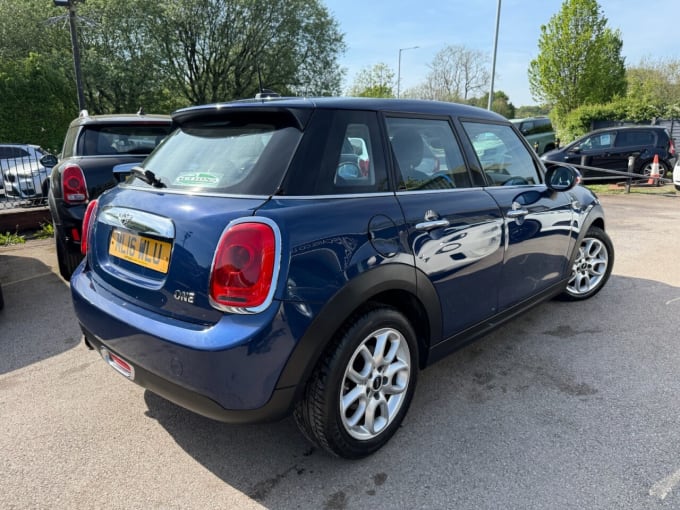 2025 Mini Hatch