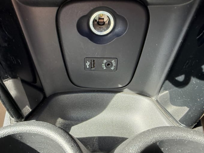 2025 Mini Hatch