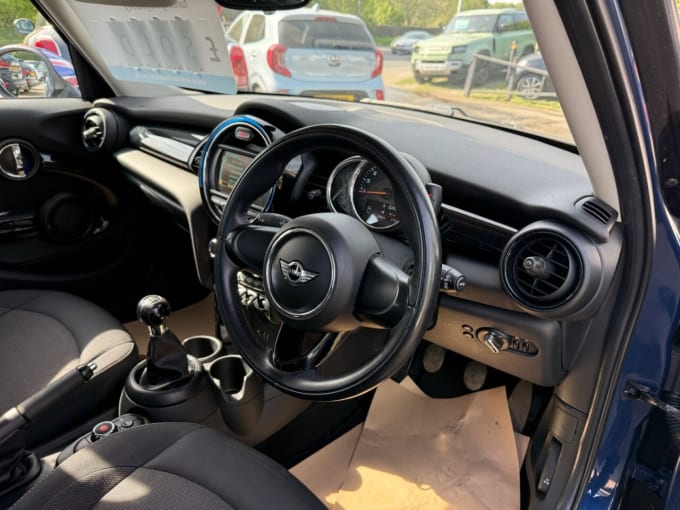 2025 Mini Hatch