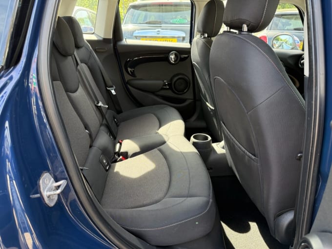2025 Mini Hatch