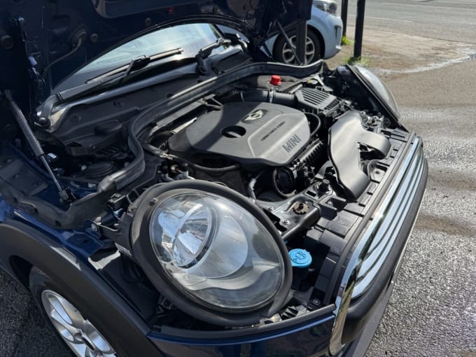 2025 Mini Hatch