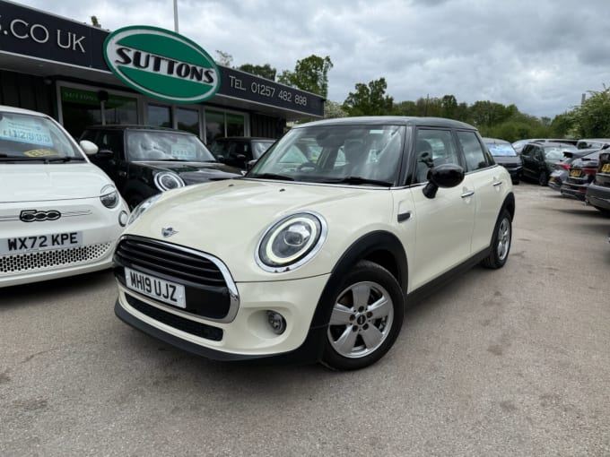 2025 Mini Hatch