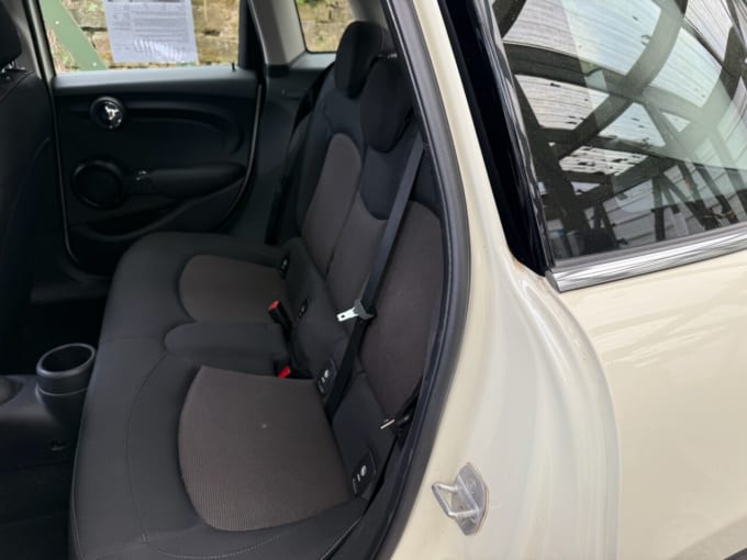 2025 Mini Hatch