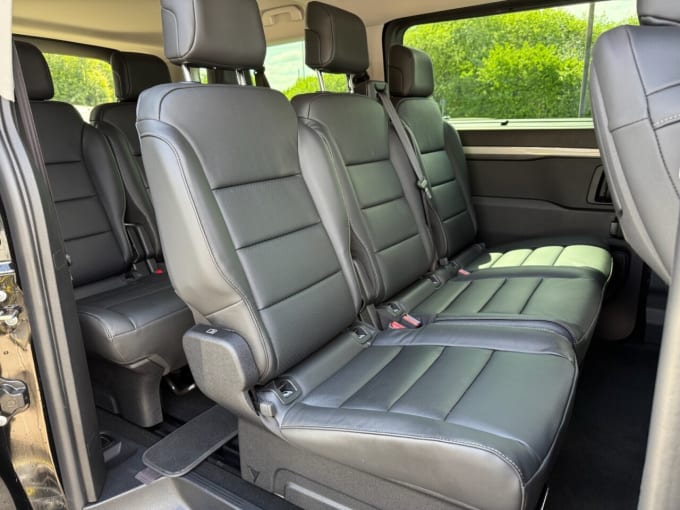 2025 Peugeot E- Traveller