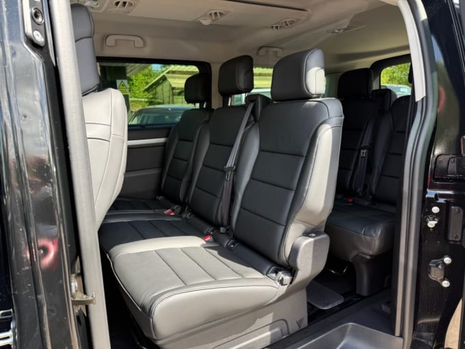 2025 Peugeot E- Traveller