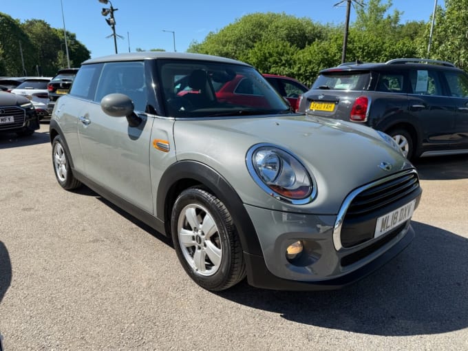 2025 Mini Hatch
