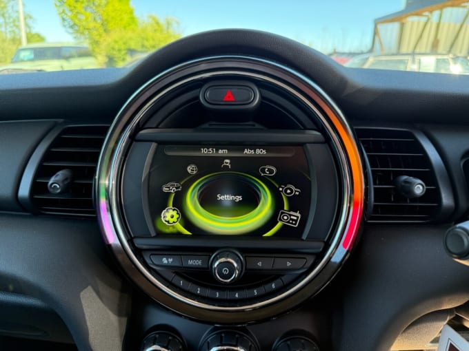 2025 Mini Hatch