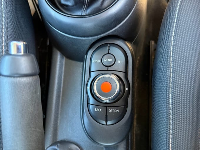 2025 Mini Hatch