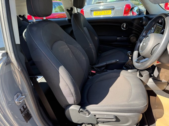 2025 Mini Hatch