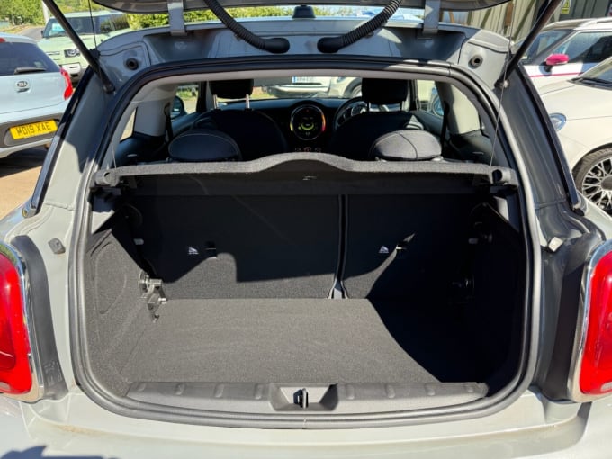 2025 Mini Hatch