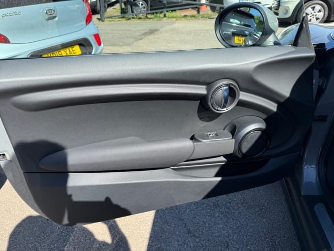2025 Mini Hatch