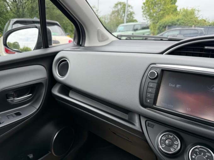 2025 Toyota Yaris