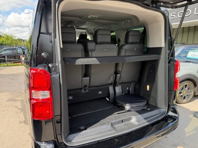 2025 Peugeot E- Traveller