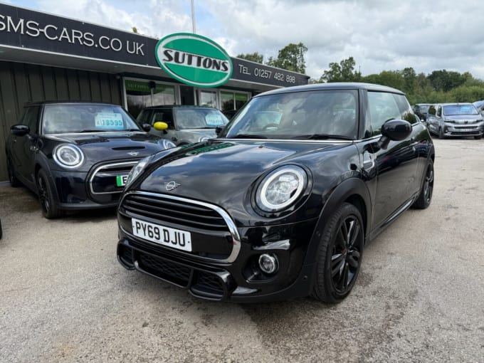 2025 Mini Hatch