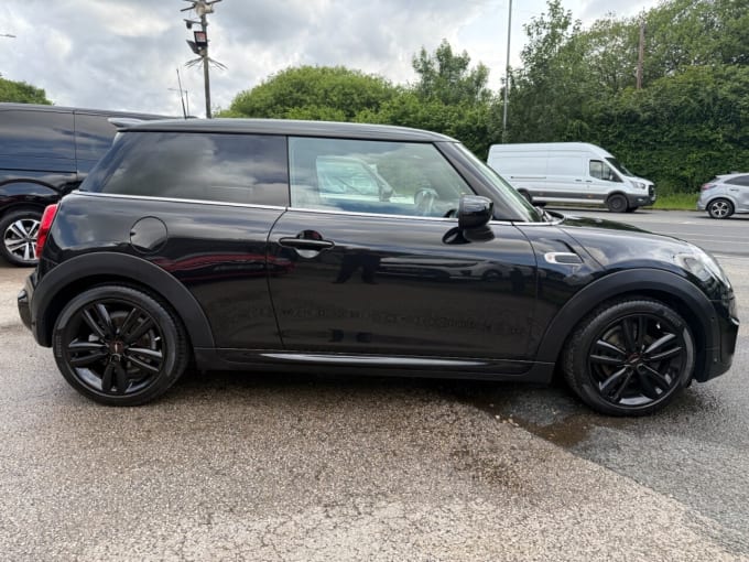 2025 Mini Hatch