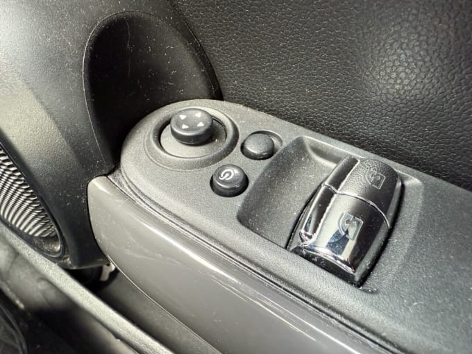 2025 Mini Hatch