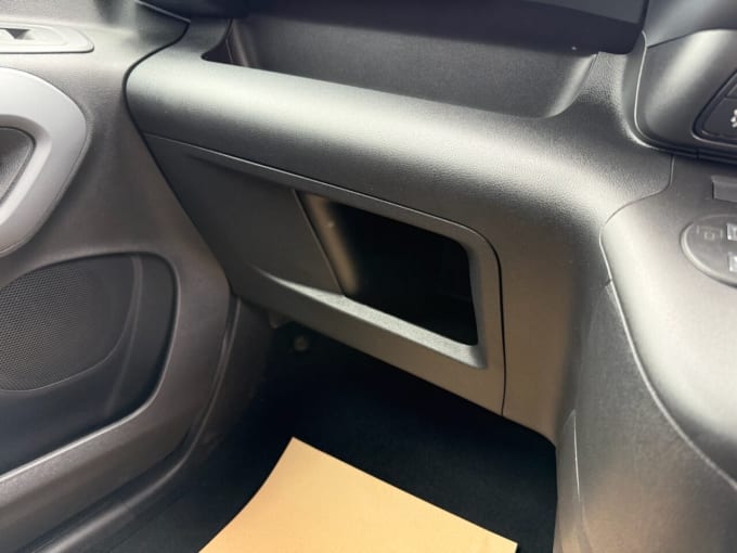 2025 Vauxhall Combo Life Electric