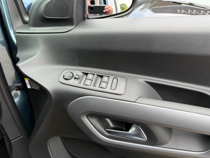 2025 Vauxhall Combo Life Electric