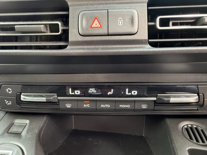 2025 Vauxhall Combo Life Electric