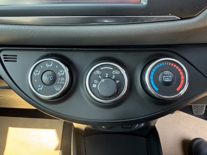 2025 Toyota Yaris