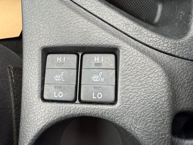2025 Toyota Auris
