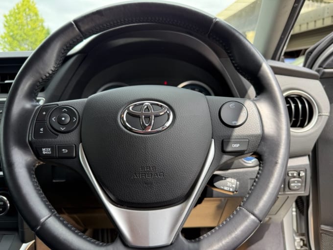 2025 Toyota Auris