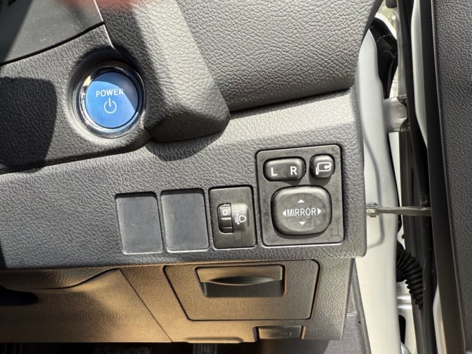 2025 Toyota Auris