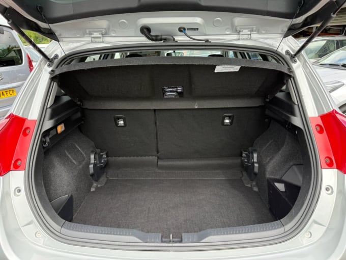 2025 Toyota Auris
