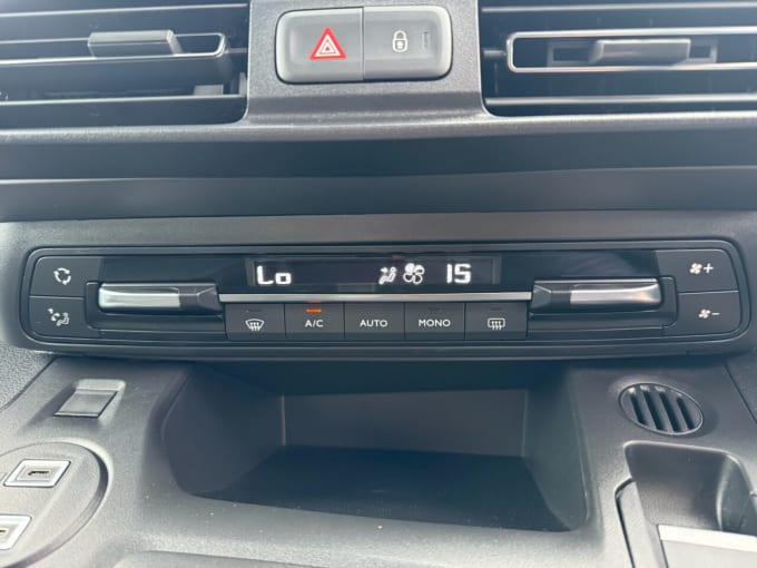2025 Vauxhall Combo Life Electric