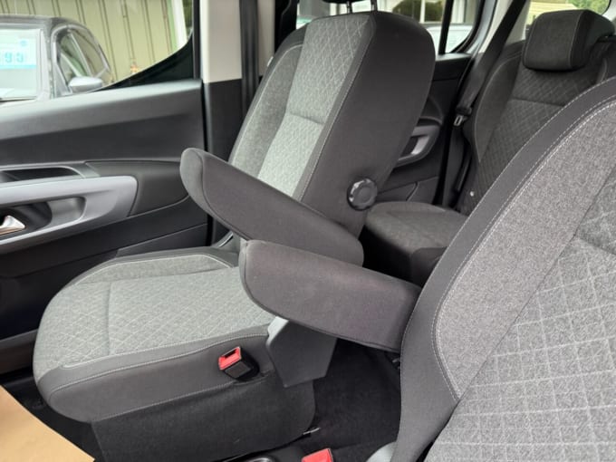 2025 Vauxhall Combo Life Electric