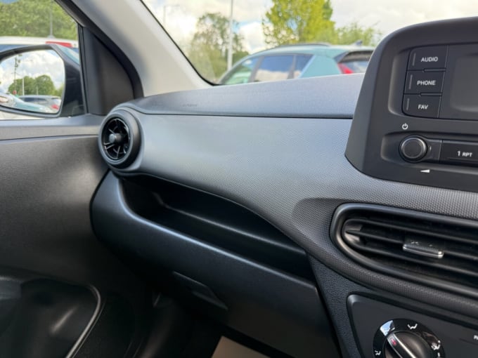 2025 Hyundai I10