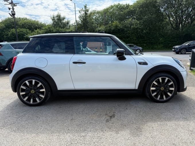2025 Mini Electric Hatch