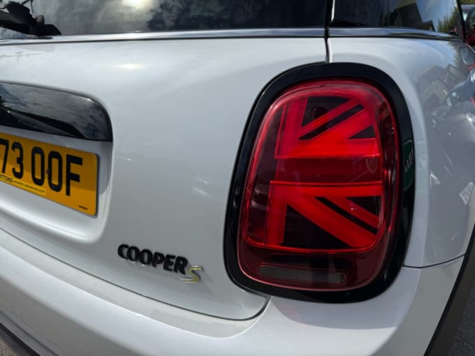 2025 Mini Electric Hatch