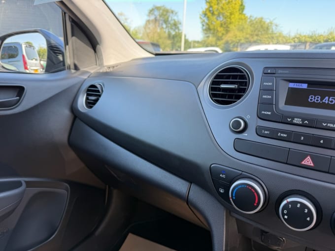 2025 Hyundai I10