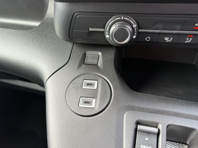 2025 Vauxhall Combo Life Electric
