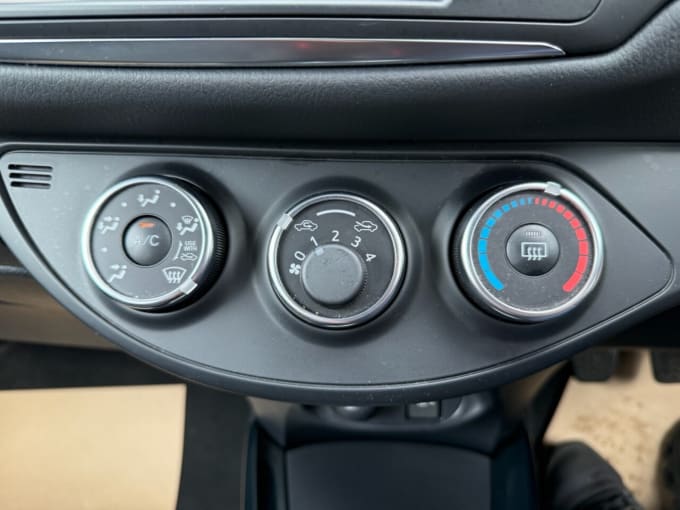 2025 Toyota Yaris