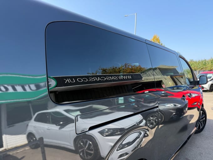 2025 Peugeot E- Traveller