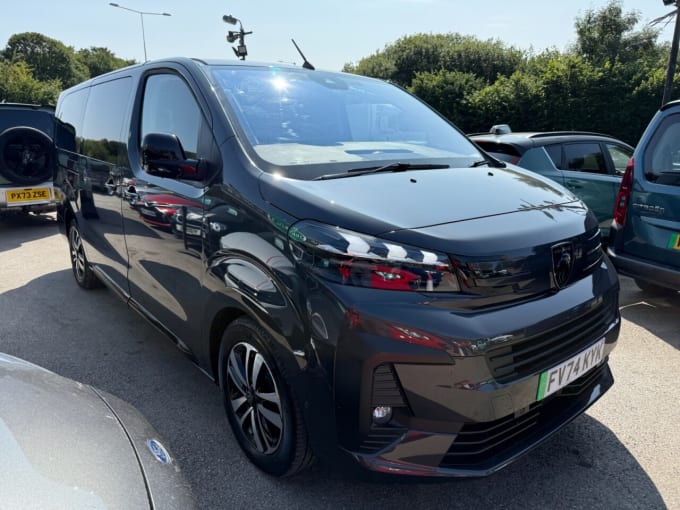 2025 Peugeot E- Traveller