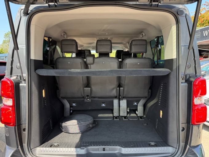 2025 Peugeot E- Traveller