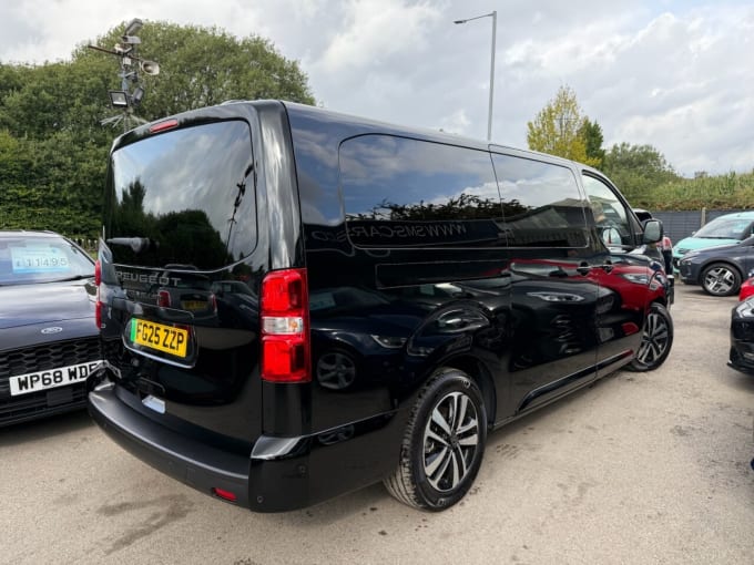 2025 Peugeot E- Traveller