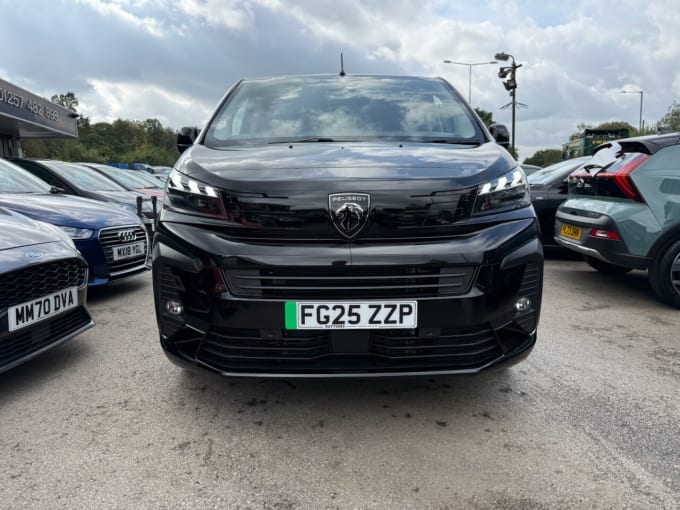 2025 Peugeot E- Traveller
