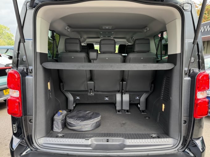 2025 Peugeot E- Traveller