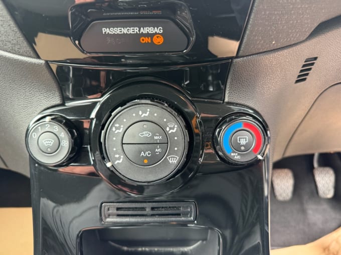 2025 Ford Fiesta
