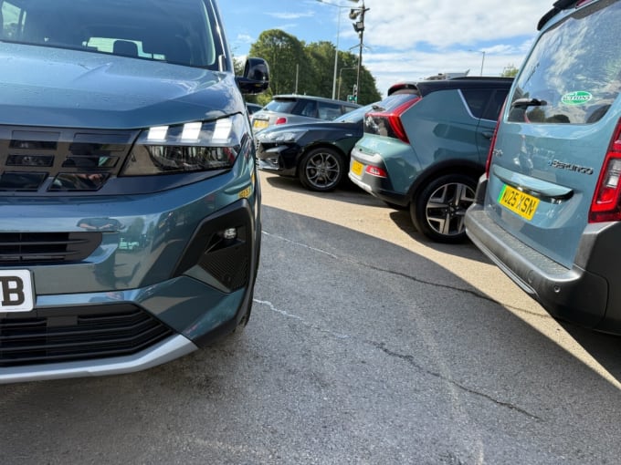 2025 Peugeot E-rifter